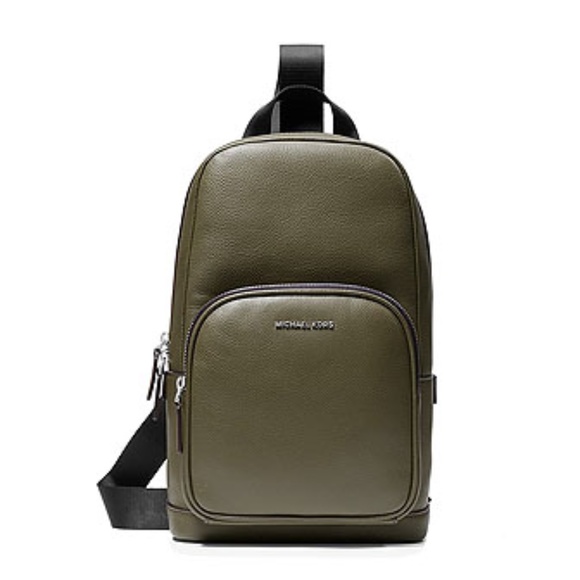 Michael Kors Cooper Commuter Sling Pack - Picture 1 of 4
